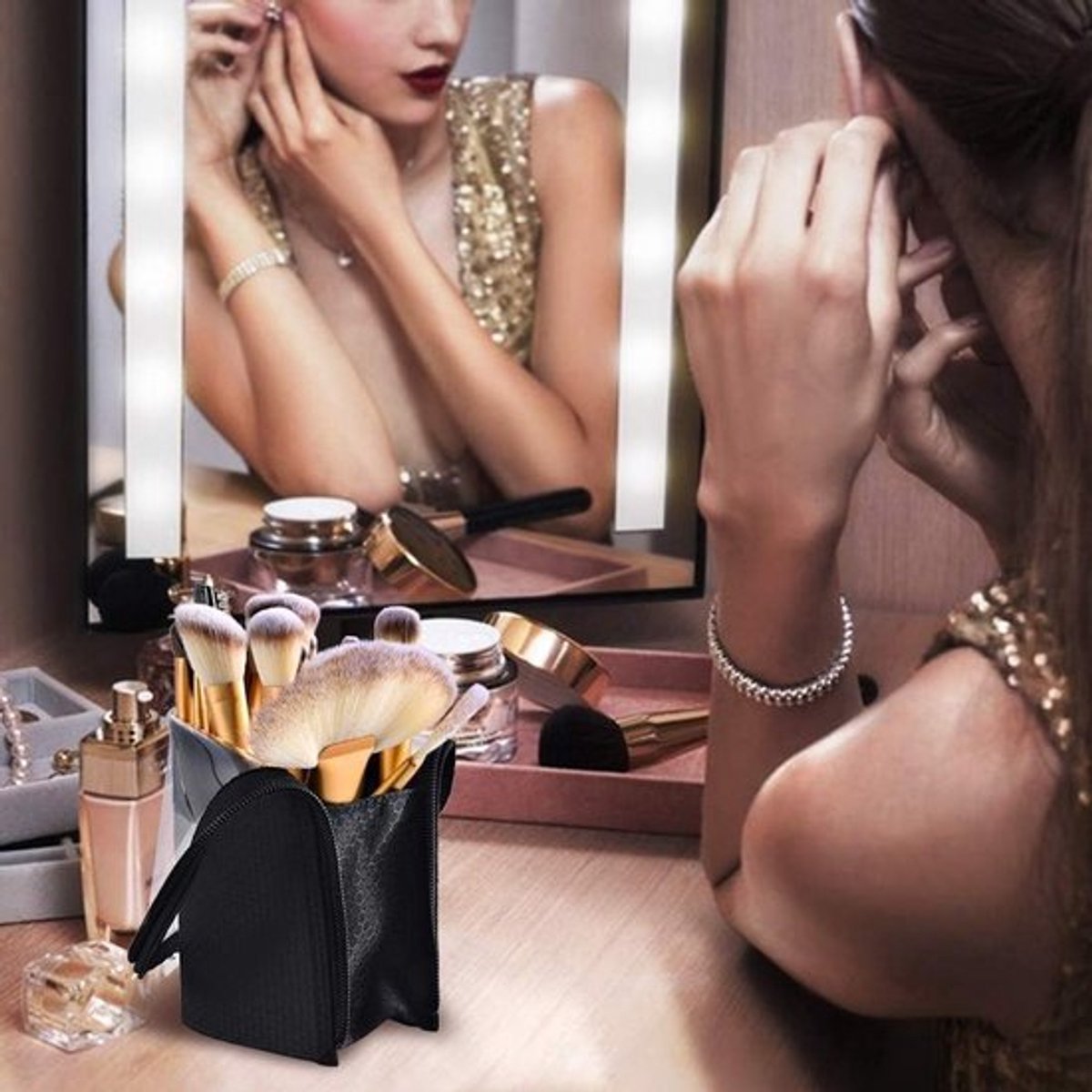 Waterdichte Make-up Tasje met 6 Binnenvakken, Multifunctionele Make-up Kwast Houder voor Vrouwen en Meisjes, Ideaal voor Reizen en Organisatie