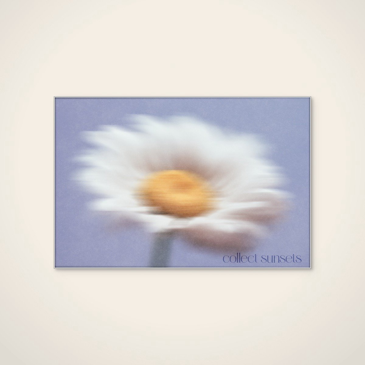 Akoestisch schilderij - 90 x 60 cm - Dreamy White Bloom van Treechild - Abstracte wanddecoratie - wit textielframe