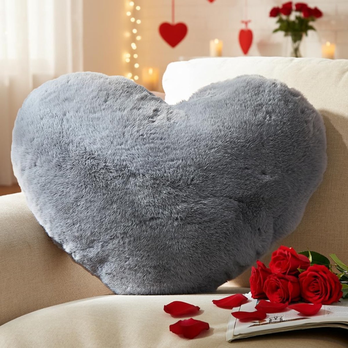 SnelShoppen - Heart Shaped Pillow Grijs, Pluche Hartvormig Kussen 26x36cm, Aesthetic Love Throw Pillow voor Woonkamer, Slaapkamer, Perfect Geschenk