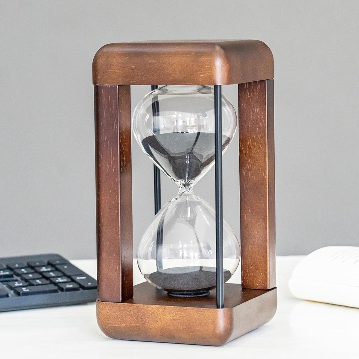 SnelShoppen - Grote Premium Walnoot Uurglas 60 Minuten - Decoratieve Uur Glazen Timer met Houten Frame - Elegant Cadeau voor Thuis, Kantoor, Bruiloft