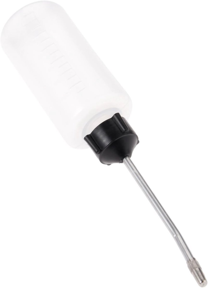SnelShoppen - Iron Head Plastic Oiler Refueling Machine Tool Beak Lege Oliefles 120ML met Lange Tuit - Geschikt voor Huishoudelijke en Industriële Toe