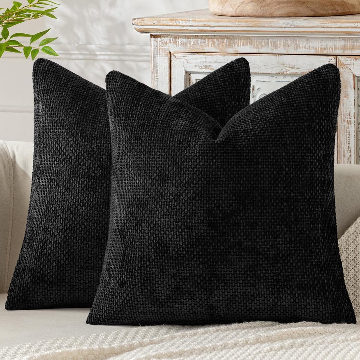 SnelShoppen - Set van 2 Chenille Kussenhoezen 50x50 cm Zwart - Zachte Decoratieve Kussens voor Bank, Bed en Woonkamer - Elegante Design Kussens voor E