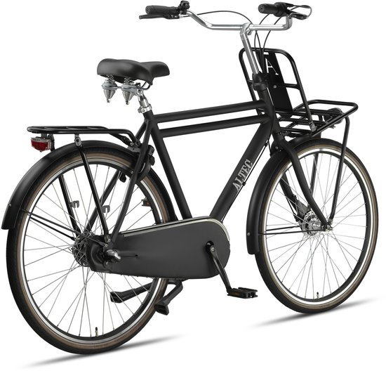 Matzwarte heren transportfiets van Altec, 28 inch, met bagagedrager achter, voorrek en reflectoren.