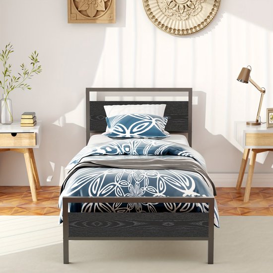 Lutown-Teen Metalen bed, 140 x 200 cm, lattenbodem, opbergruimte onder het bed, ronde hoekpoten, hoogte 30,5 cm, wit