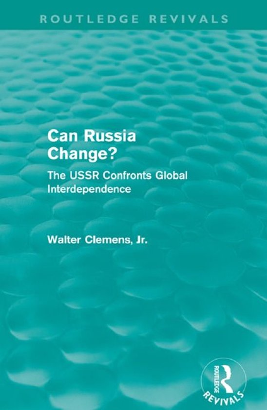 Boekomslag 'Can Russia Change?' door Walter Clemens Jr. met een abstract patroon in blauw-groene tinten.