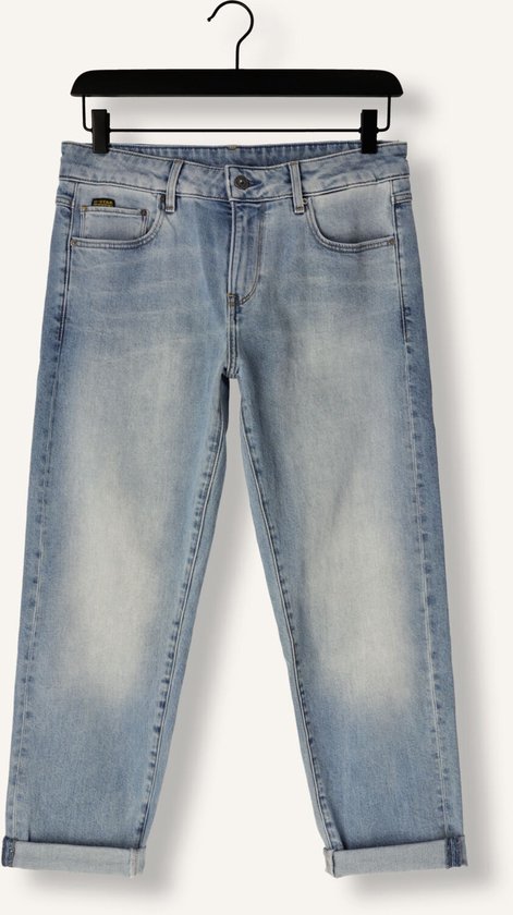 Lichtblauwe G-Star Raw Kate Boyfriend jeans, tentoongesteld aan een hanger.