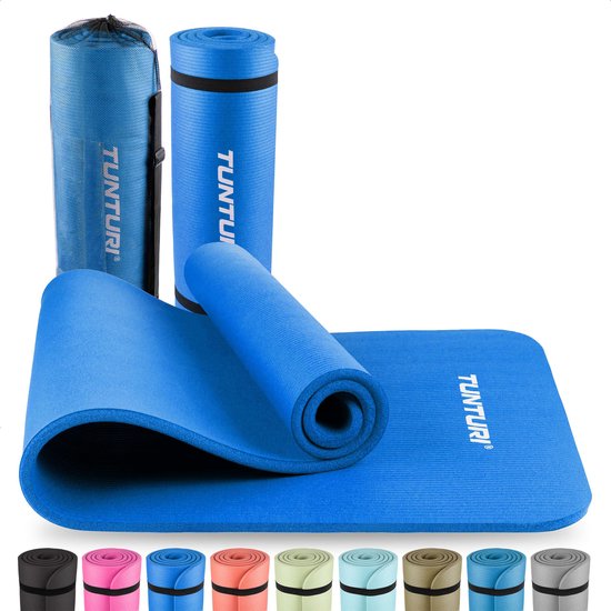 Blauwe Tunturi yogamat, gedeeltelijk opgerold, met draagtas en opgerolde mat. Ook verkrijgbaar in 10 kleuren.