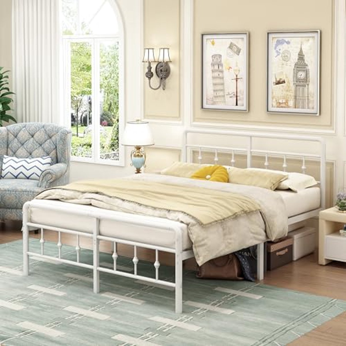 Metalen Bedframe 180 x 200 cm met Vintage Hoofdeinde en Voetenbord - Heavy Duty, 36 cm Hoog, Eenvoudige Montage, Geluidsvrij, Wit