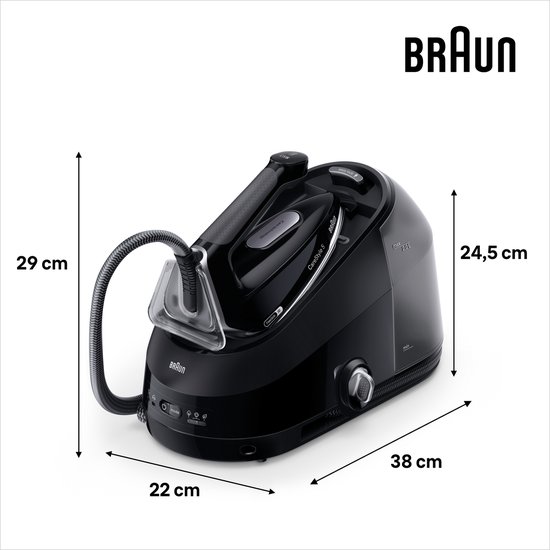 Zwart Braun CareStyle 5 strijkijzer en station met afmetingen: hoogte 29 cm, breedte 22 cm, diepte 38 cm, reservoir 24,5 cm.