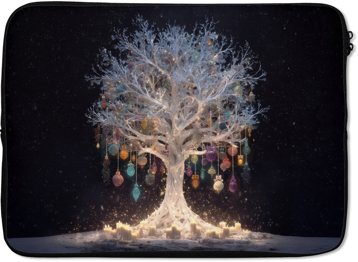 Laptophoes 14 inch - Sneeuwboom - Lichtjes - Wit - Kleurrijk - Laptop sleeve - Binnenmaat 33x23 cm - Zwarte achterkant