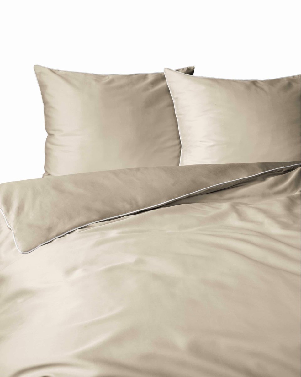 Mako Satijnen Beddengoed 220x200 Beż Beige met Biezen - 3 Stuks
