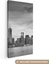 Canvas Schilderij Manhattan New York in zwart-wit - 20x40 cm - Wanddecoratie