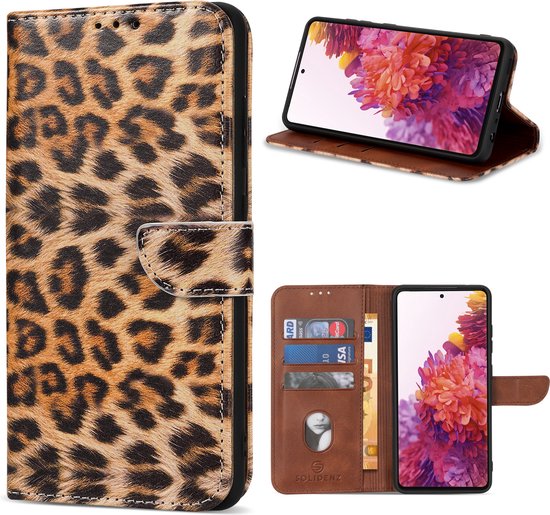 Collage : étui de téléphone imprimé léopard, fermé, ouvert en support, et ouvert avec téléphone.