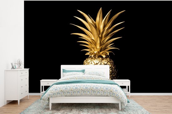 Behang - Fotobehang Ananas - Zwart - Goud - Luxe - Breedte 295 cm x hoogte 220 cm
