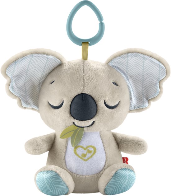 Beige koala knuffel met gesloten ogen, blaadje in mond, witte buik met hartje, blauwe gestreepte poten en oren.