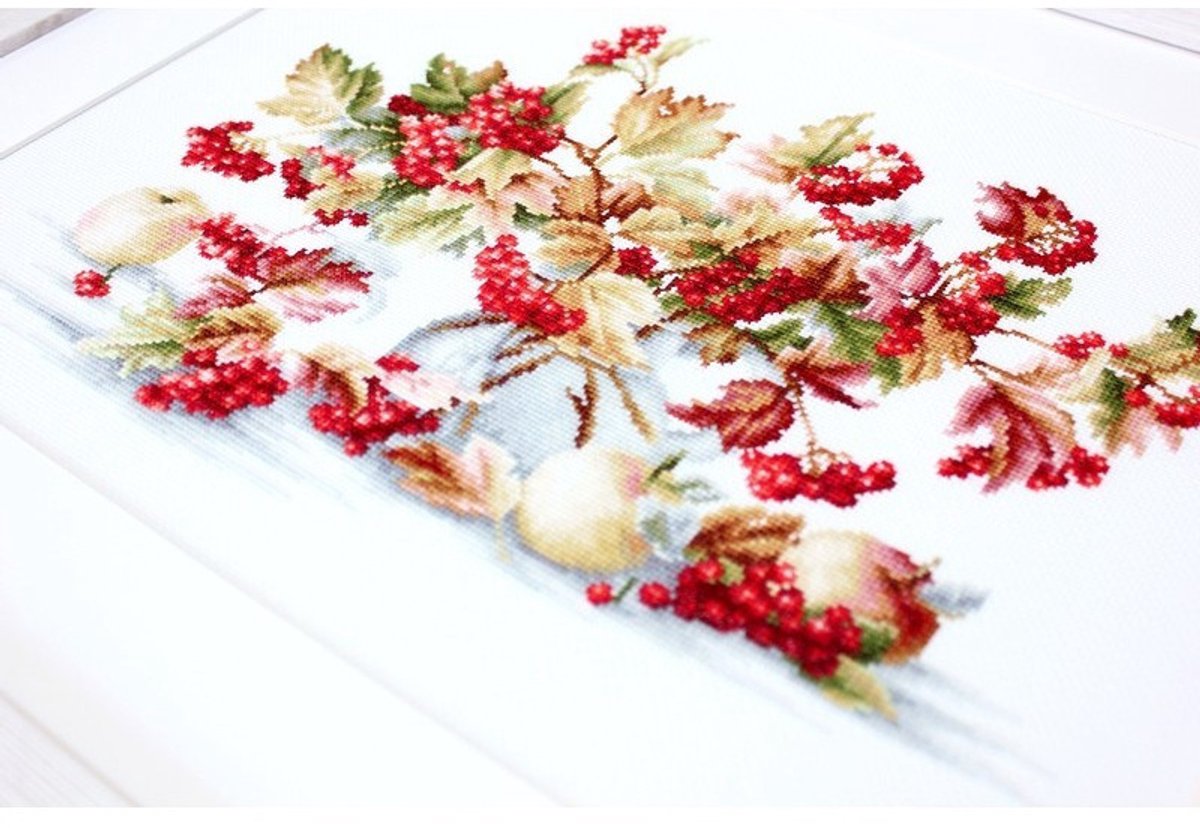 Borduurpakket GUELDER ROSE - LUCA-S