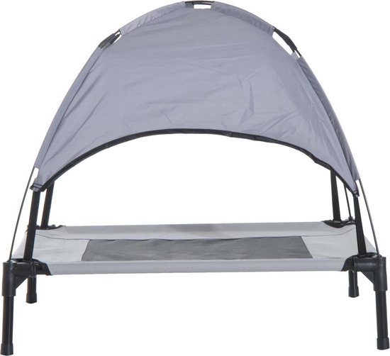 Grijs hondenligbed met zonnedak en zwart frame.