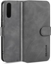 Voor Huawei Enjoy 10s DG.MING Retro Oil Side Horizontal Flip Case met houder & kaartsleuven & portemonnee (grijs)