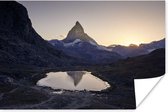 Poster De Matterhorn en de Riffelsee bij zonsopkomst in Zwitserland - 30x20 cm