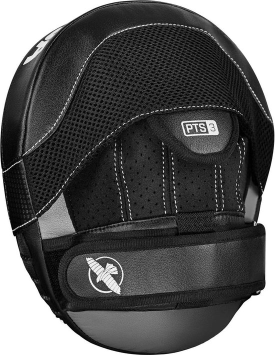 Zwarte focus mitt met wit logo en stiksels.