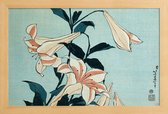 JUNIQE - Poster in houten lijst Hokusai - Trumpet Lilies -20x30 /Blauw