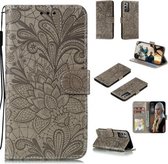 Voor Samsung Galaxy Note20 Kant Bloem Horizontale Flip Leren Case met Houder & Kaartsleuven & Portemonnee & Fotolijst (Grijs)
