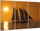 GroepArt - Schilderij -  Boot - Geel, Bruin, Oranje - 120x80cm 3Luik - 6000+ Schilderijen 0p Canvas Art Collectie