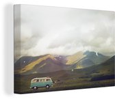 Canvas Schilderij Vintage - Bus - Berg - 30x20 cm - Wanddecoratie