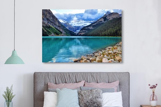 Canvas schilderij 150x100 cm - Wanddecoratie Meer in het Nationaal park Banff in Alberta - Muurdecoratie woonkamer - Slaapkamer decoratie - Kamer accessoires - Schilderijen op canvas