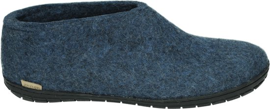 Blauwe wollen pantoffel met zwart label van Glerups en zwarte rubberen zool.