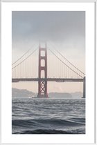 JUNIQE - Poster in kunststof lijst Golden Gate Bridge -20x30 /Grijs