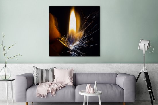 Canvas Schilderij Abstracte weergave vonken uit aansteker - 120x90 cm - Wanddecoratie