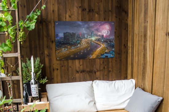 Fireworks over Ho Chi Minh City in Vietnam Garden poster 90x60 cm - Toile de jardin / Toile d'extérieur / Peintures d'extérieur (décoration de jardin)