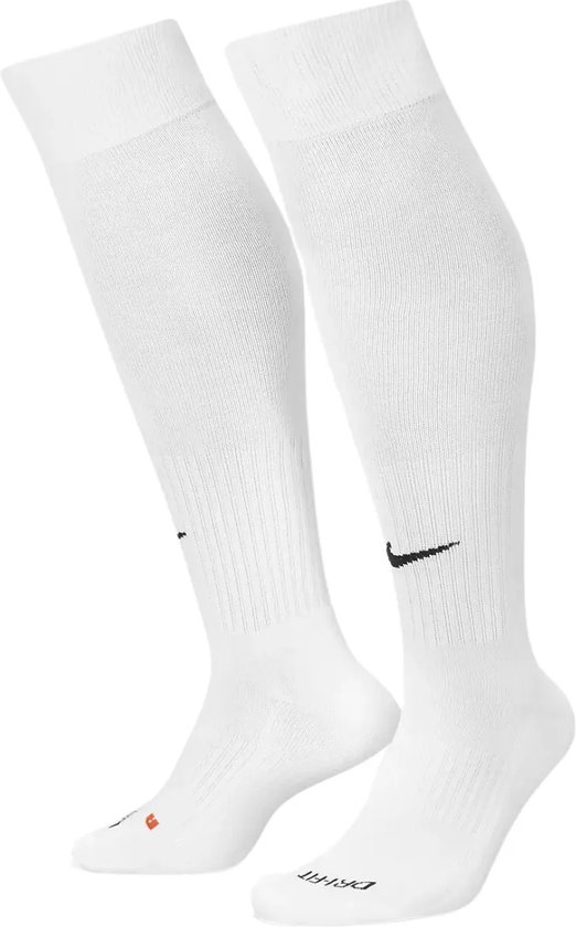 Chaussettes de sport Nike blanches avec logo noir et inscription 'Dri-Fit'