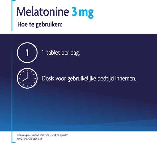 Man in pyjama's wordt wakker in bed met zijn armen omhoog. Naast hem ligt een verpakking Shiepz Melatonine 3mg.