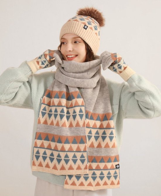 FEOYA Women Scarf Hat Gloves Set Warm Winter Set Knitted Beanie Snow