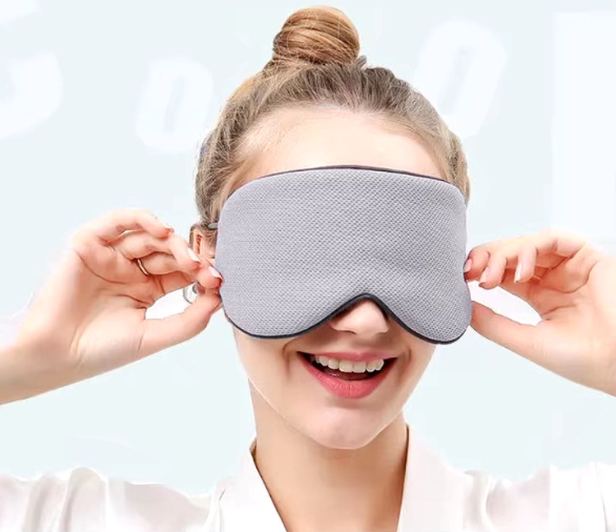 Luxe Slaapmasker vrouwen - verduisterend - ademend oogmasker - Zijde materiaal - ook geschikt voor zijslapers - met kouzijde