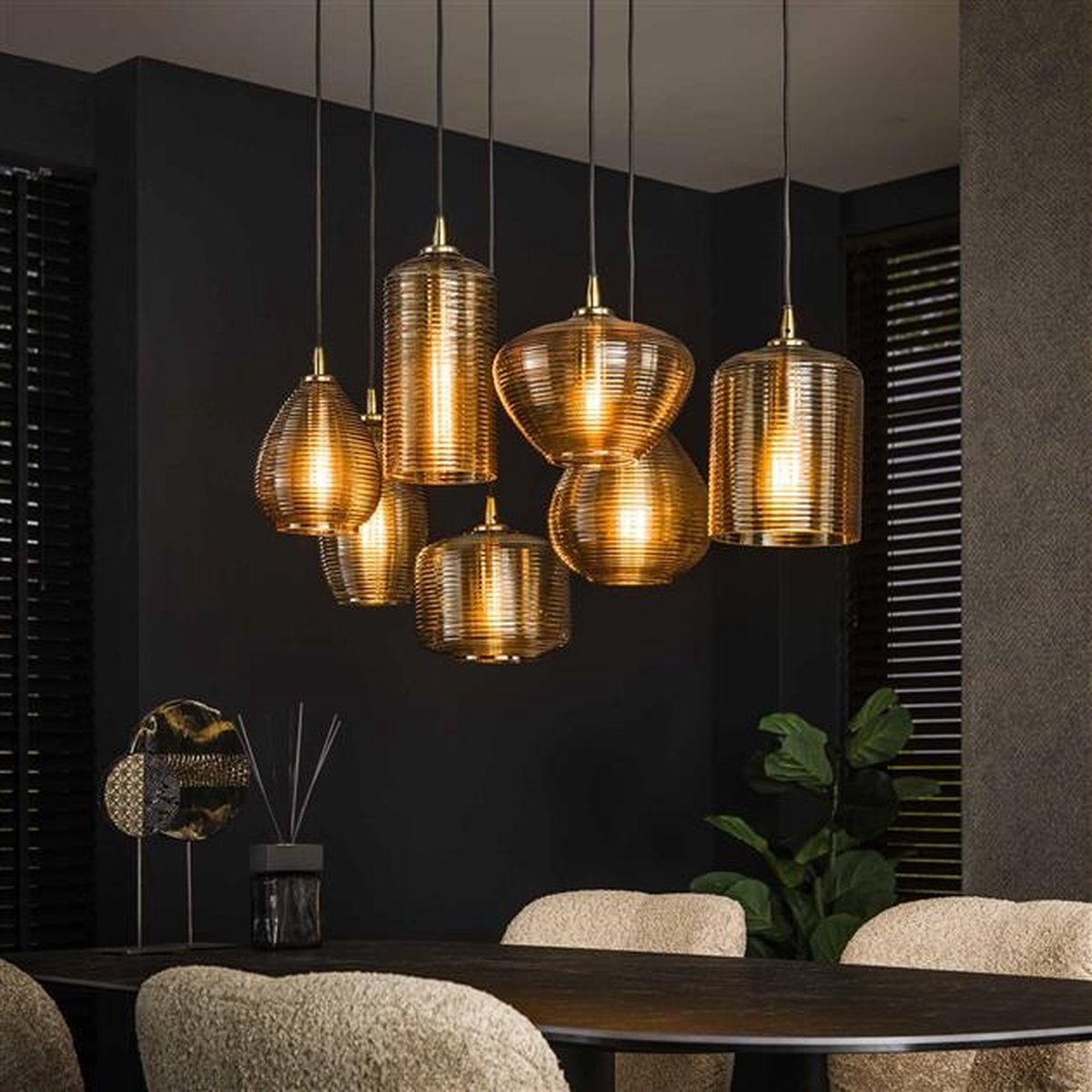 PS-Collection Stripe Glass Horizontal 7L Hanglamp - 93x40x150cm - Amber Glas/Metaal - hanglampen eetkamer, hanglamp zwart, hanglampen woonkamer, hanglamp slaapkamer, hanglamp kinderkamer, hanglamp rotan, hanglamp hout, hanglamp industrieel