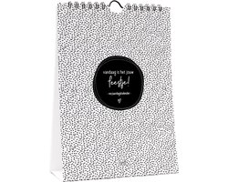 foto van J: Zoedt - verjaardagskalender - zwart wit - staand of ophangen