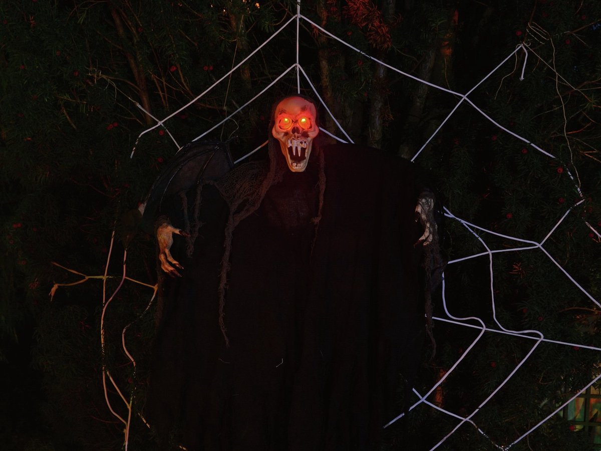 Europalms - Halloween - Decoratie - Versiering - Accesoires - figuur bat geest 85cm