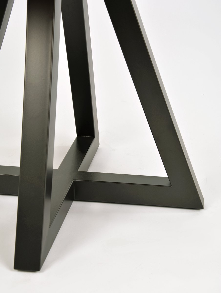 Brigueuil Eettafel – Ø125 cm – Eikenhout – Natuurlijk Eiken Tafelblad – Zwart Stalen Onderstel – Industrieel – Rond – 4 Personen – 76,5 cm Hoog