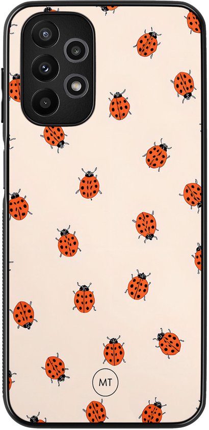 Coque de téléphone beige avec un imprimé intégral de jolies coccinelles rouges.