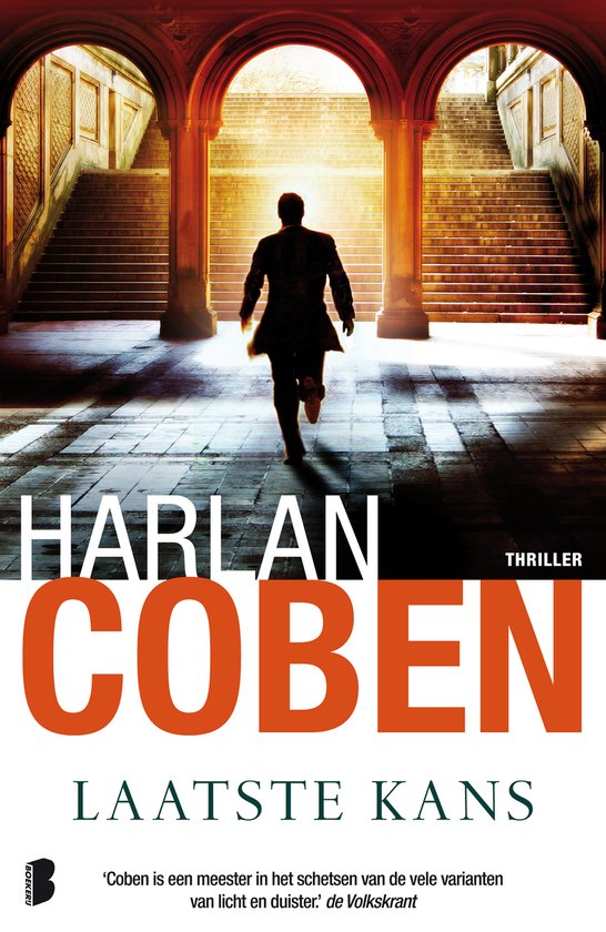 Boekcover met 'Harlan Coben', 'LAATSTE KANS', en 'THRILLER'. Een man rent een trap op bij zonsondergang.