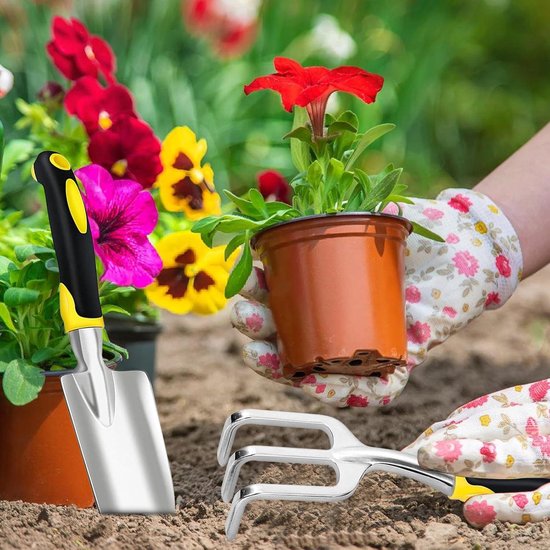 P & K 135-delige gereedschapsset in roze koffer, perfect cadeau-idee voor doe-het-zelvers en reparatieliefhebbers
