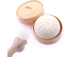 foto van Squishy Dumpling Stress Ball Toy, TPR-Made Fingertip Toy with Flour Dough Inside for Stress, ADHD, Squishy Balls Toy for Kids&Adult,Classroom Prizes, Parties, Gifts