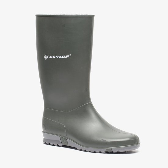 Botte de pluie Dunlop verte avec logo sur le côté et semelle crantée.