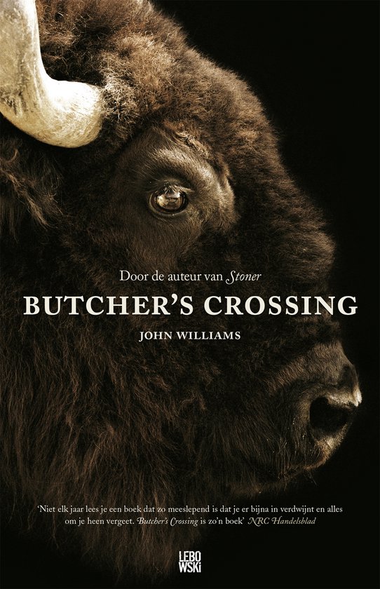Boekomslag 'Butcher's Crossing' met close-up van een bizonhoofd, door John Williams.