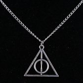 Sieraden - Ketting - Driehoek - Zilverkleurig - 52cm