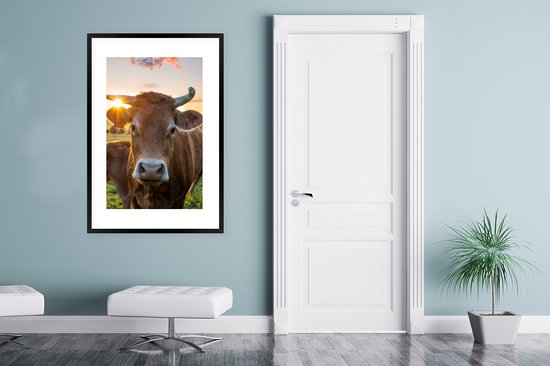 PosterMonkey - Poster - Cadre photo - Vaches - Coucher de soleil - Nature - Animaux - Vache - Cadre - 80x120 cm - Poster vache - Cadre photo - Affiche sous cadre - Poster nature