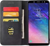 Smartphonica Samsung Galaxy A6 2018 kunstleren hoesje met magnetische sluiting en pashouders book case - zwart / Kunstleer / Book Case geschikt voor Samsung Galaxy A6 (2018)